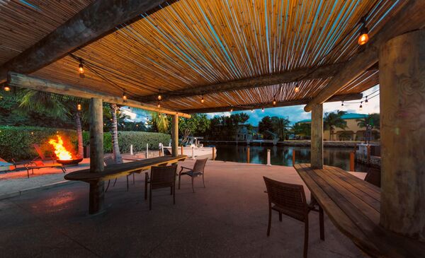 Creekside Inn
