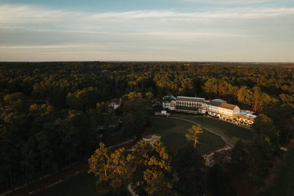 Mid Pines Inn & Golf Club