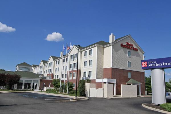 Hilton Garden Inn Westbury
