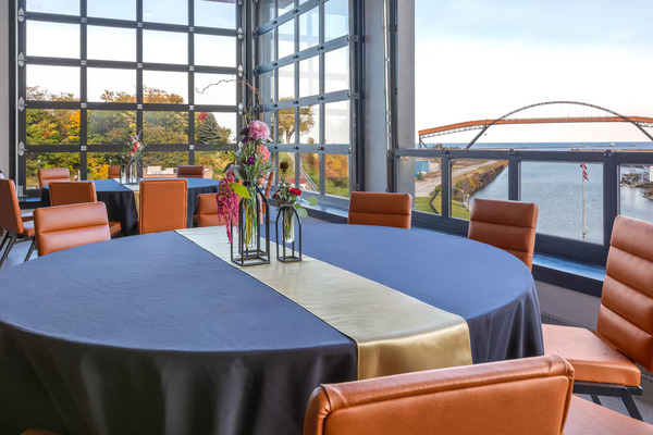 Riverbend Hotel & Suites, Trademark Collection by Wyndham