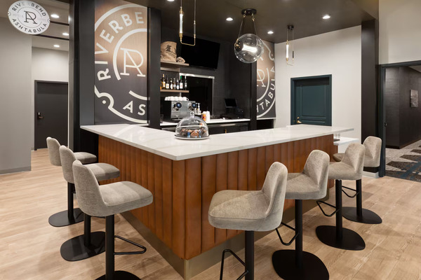 Riverbend Hotel & Suites, Trademark Collection by Wyndham