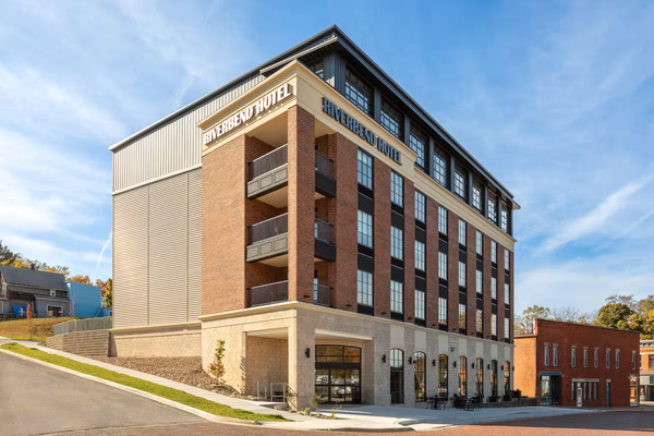 Riverbend Hotel & Suites, Trademark Collection by Wyndham