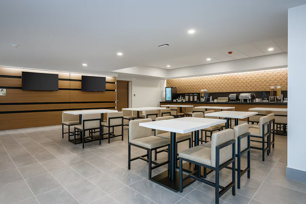 Wingate by Wyndham Geneva at Spire Academy