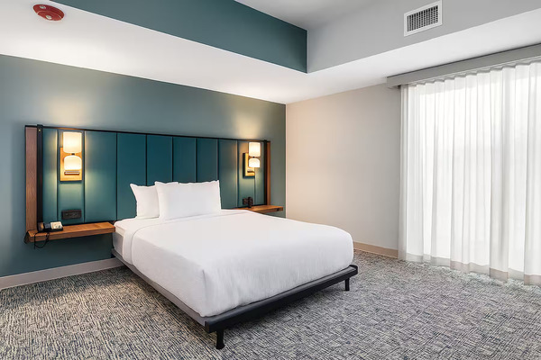 Wingate by Wyndham Geneva at Spire Academy