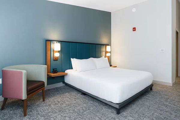 Wingate by Wyndham Geneva at Spire Academy