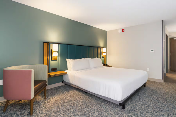 Wingate by Wyndham Geneva at Spire Academy