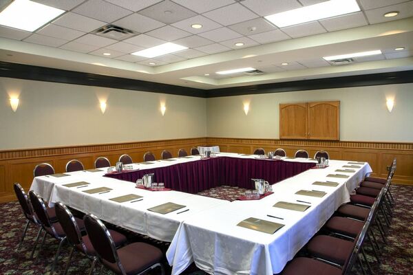 The Glenmore Inn & Convention Centre