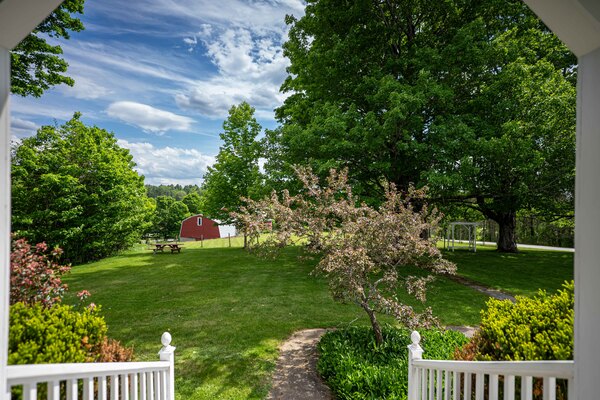 Maple Hill Farm Inn and Conference Center