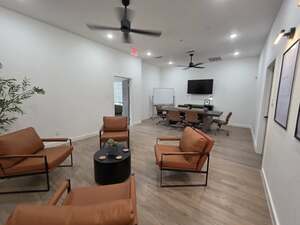 Executive Conference & Collaboration Suite in Central Arlington