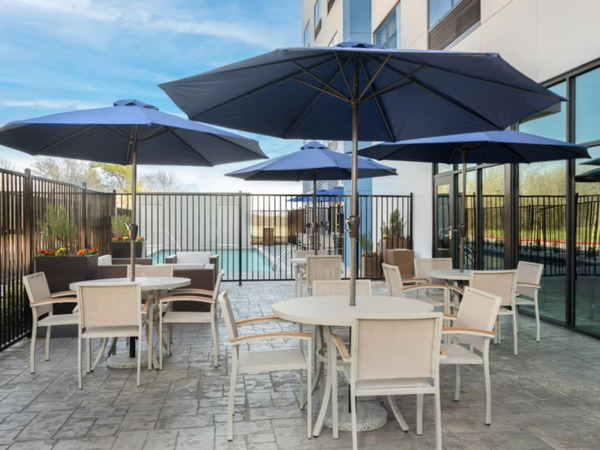 Holiday Inn Express & Suites DFW Airport SW - Euless