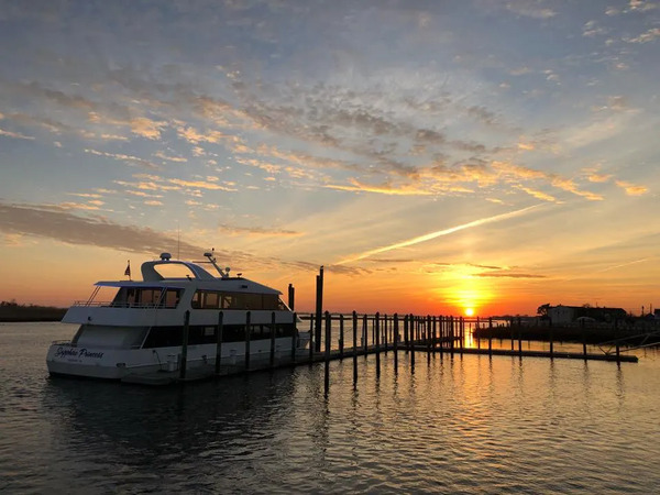 Sapphire Yacht Cruises