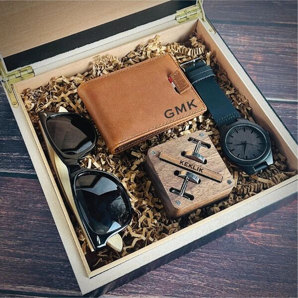 Groovy Groomsmen Gifts | Personalized Groomsmen & Best Man Gifts, Free Engraving