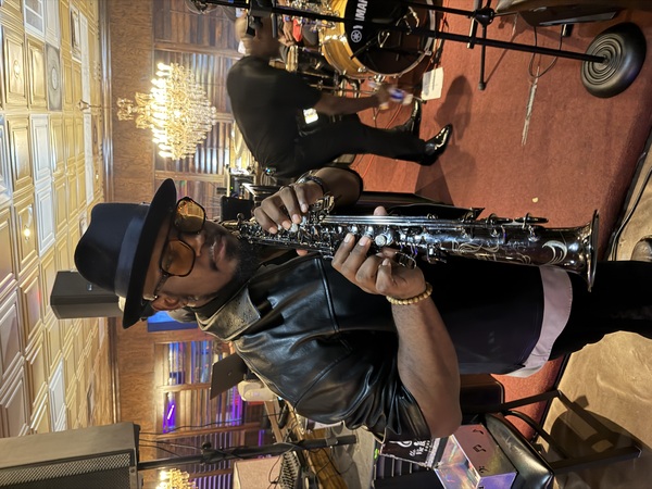 SAXYPROMUSIC
