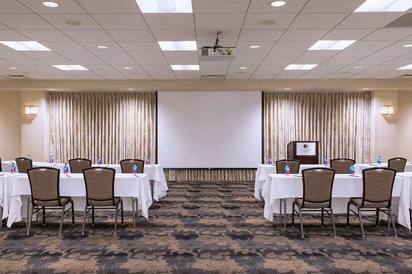 DoubleTree by Hilton Madison Downtown