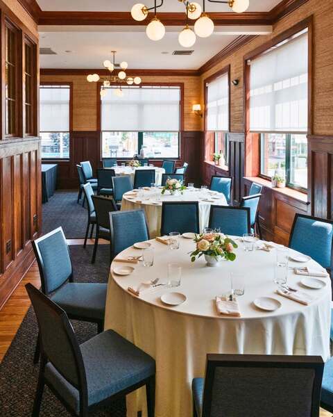 Iron Works Tavern-Hilton Garden Inn