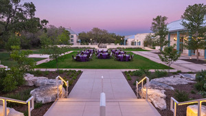 Independence Lawn