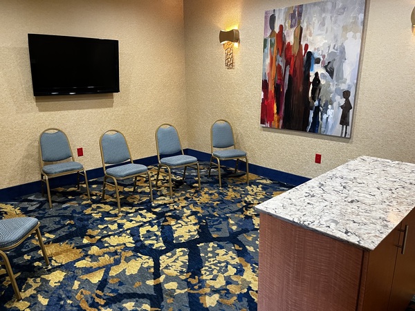 Holiday Inn & Suites Historic Gateway