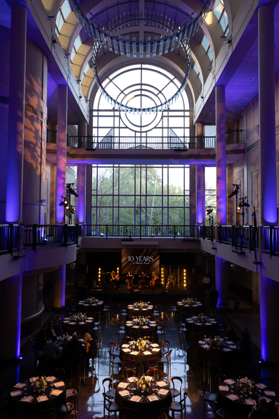 Tsakopoulos Library Galleria