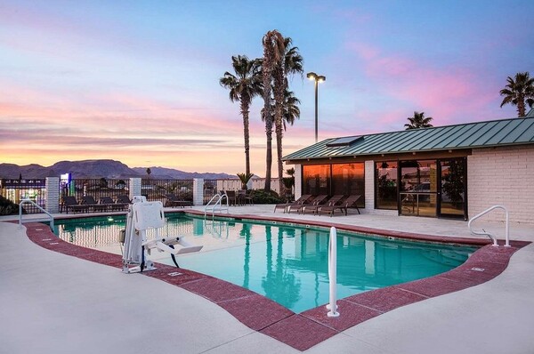 Best Western - Plus King's Inn & Suites
