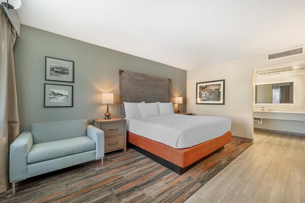 Best Western - Plus King's Inn & Suites
