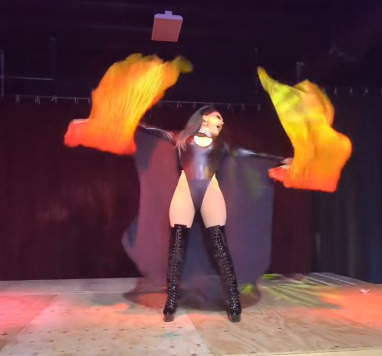 Vivyan Jaymes Mourningwould
