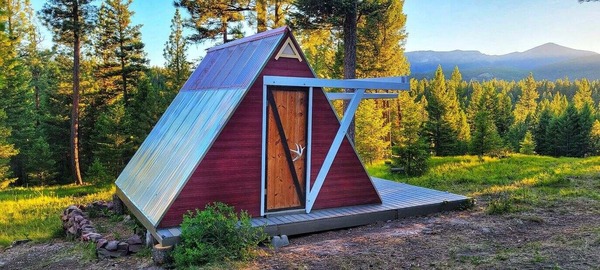 The Hohnstead Glamping Cabins
