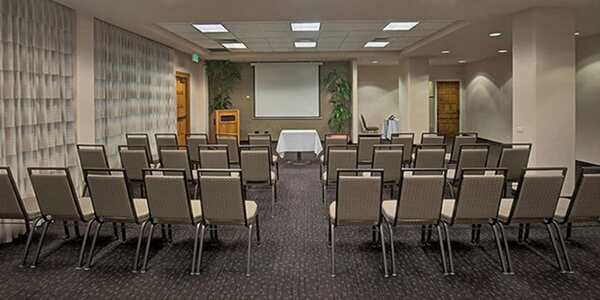 Hilo Hawaiian Hotel