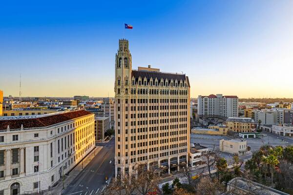 Emily Morgan San Antonio DoubleTree by Hilton Hotel