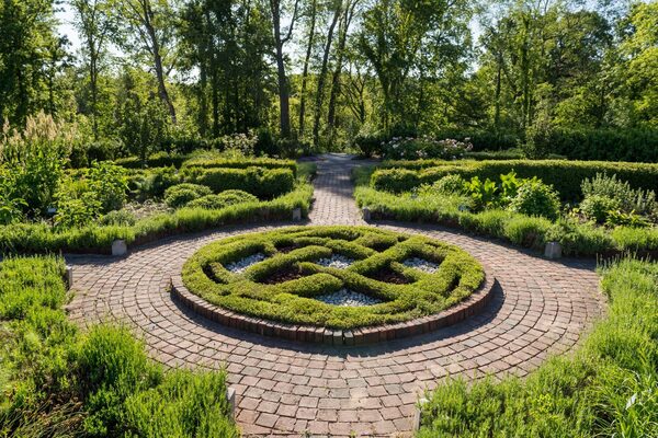 Matthaei Botanical Gardens & Nichols Arboretum