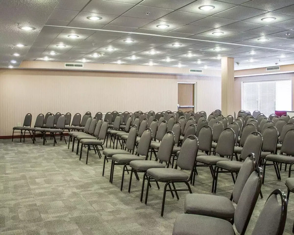 Quality Inn & Suites Bellville - Mansfield