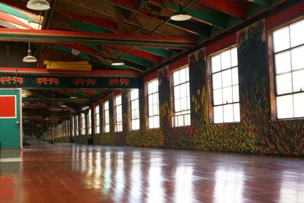 Som Arts Cultural Center