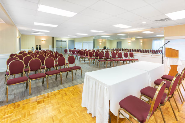 Ramada Coquitlam