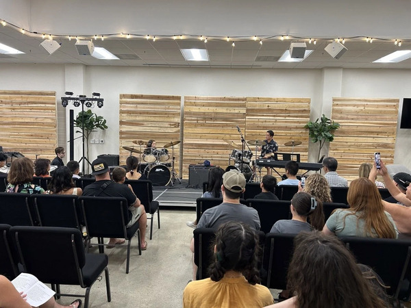 Gratitude Lounge