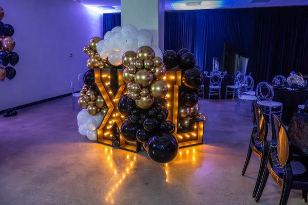 Gratitude Lounge
