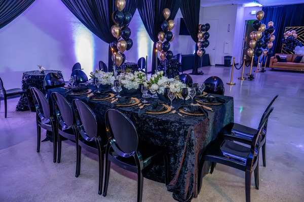 Gratitude Lounge