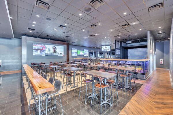 Tom's Watch Bar - Minneapolis