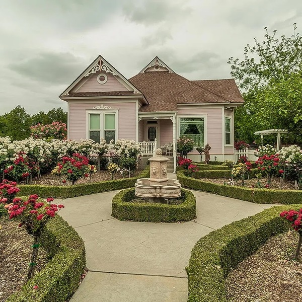 The Miller House in Sanger LLC