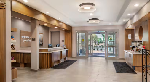 Hampton Inn & Suites Riverside/Corona East