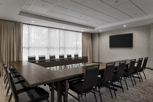 Hampton Inn & Suites/Home2 Suites East Austin