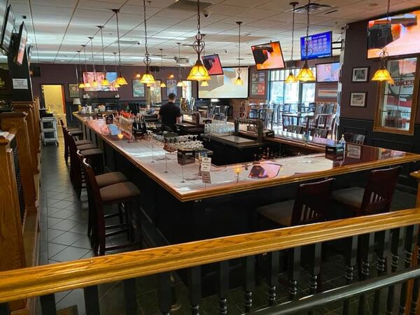 Maxamillians Billiards Food Spirits