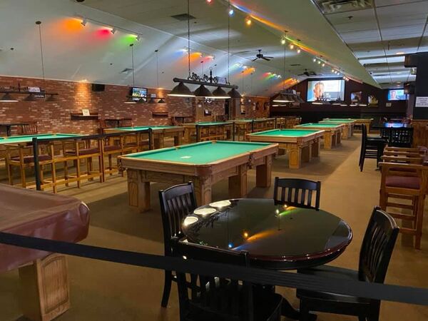 Maxamillians Billiards Food Spirits