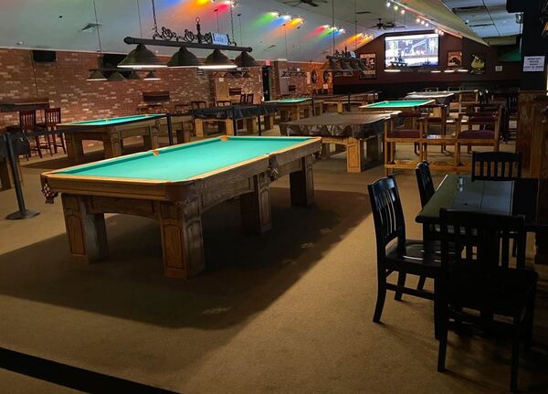 Maxamillians Billiards Food Spirits
