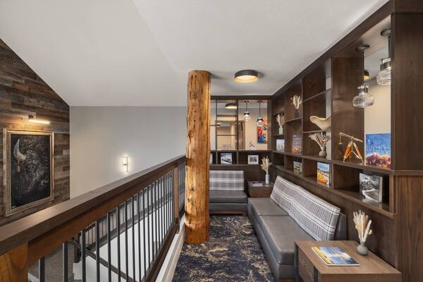 Starlite Yellowstone, Tapestry Collection by Hilton