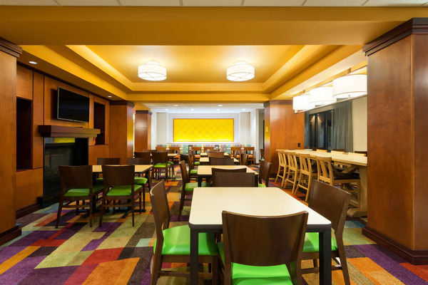 Fairfield by Marriott Inn & Suites Louisville Downtown