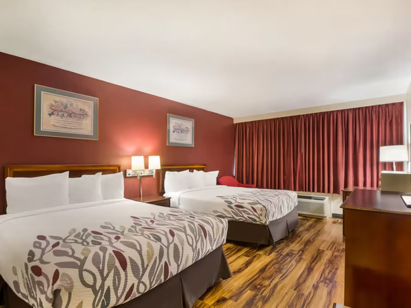 Red Roof Inn