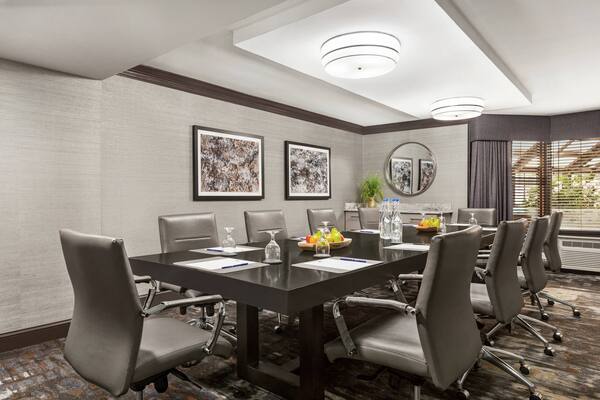 DoubleTree by Hilton Hotel Jackson