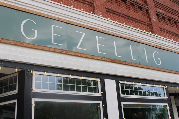 Gezellig