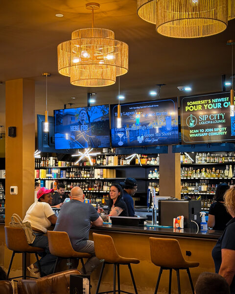SIP CITY Liquor and Lounge