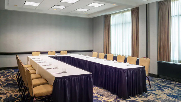 Hyatt Regency Lisle