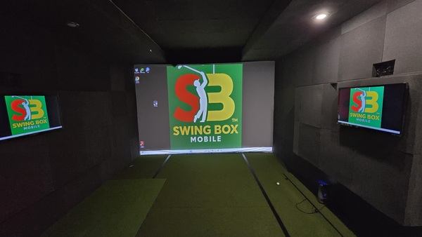 Swingbox Mobile Golf Sim and Lounge